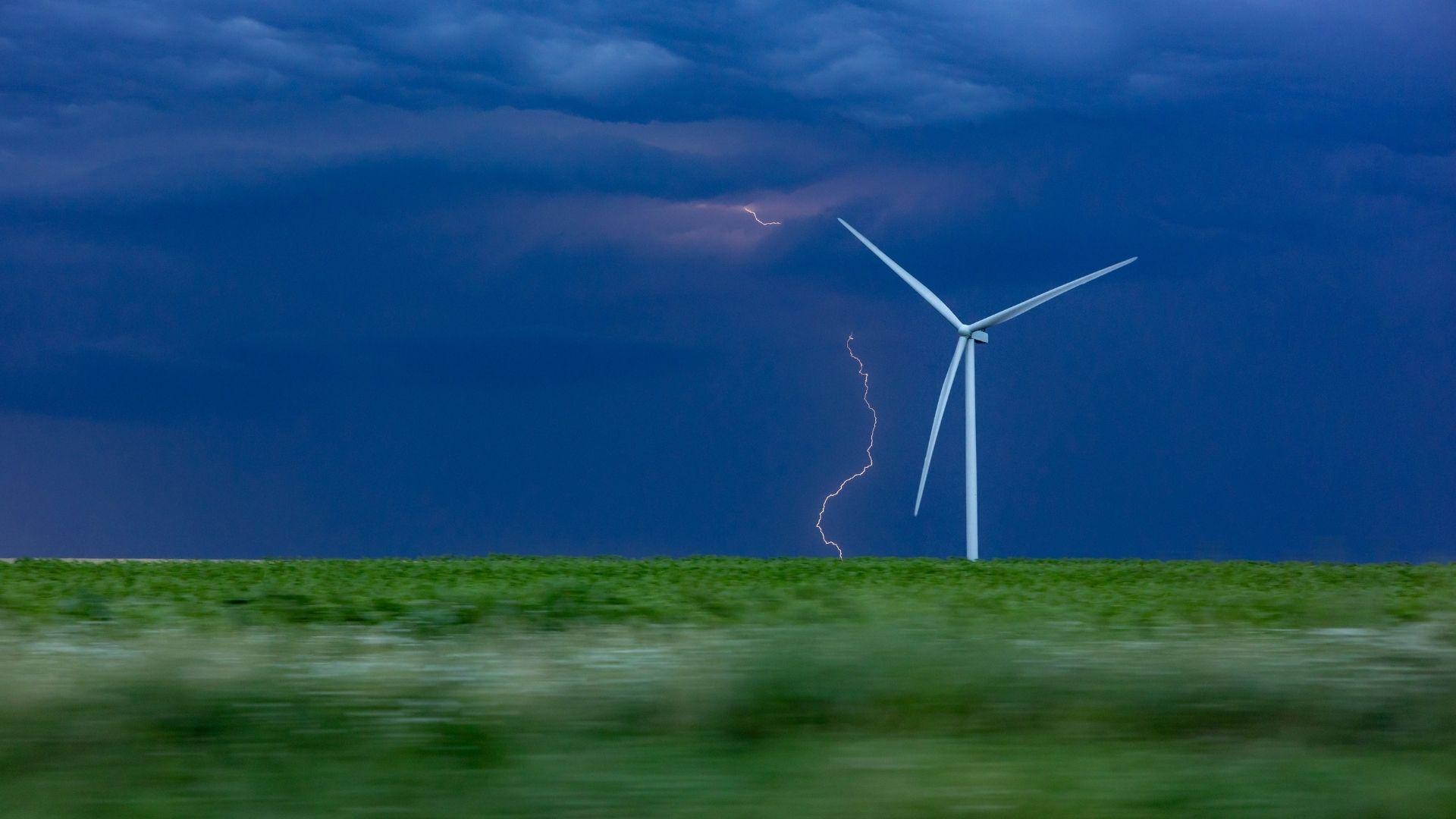 Know when lightning hits your wind turbines.